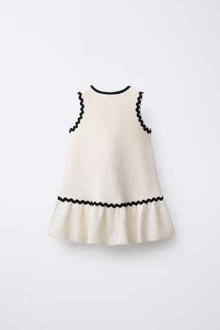 ZARA ТРИКОТАЖНОЕ ПЛАТЬЕ С КОНТРАСТНЫМИ ВОЛНАМИ, ЭКРЮ