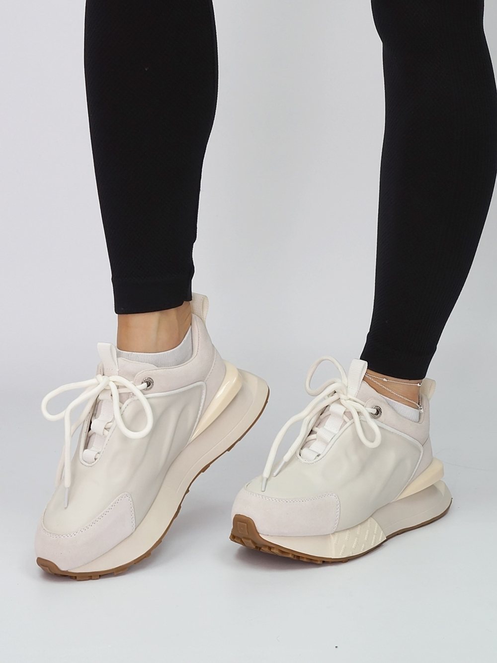 Кроссовки женские демисезонные