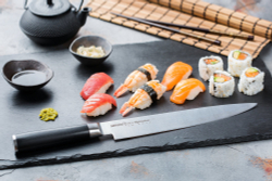 Нож кухонный для нарезки 23см Samura Mo-V SM-0045/K