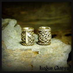 Бусина "Руна Лагуз. Старший футарк" для темляков или браслетов