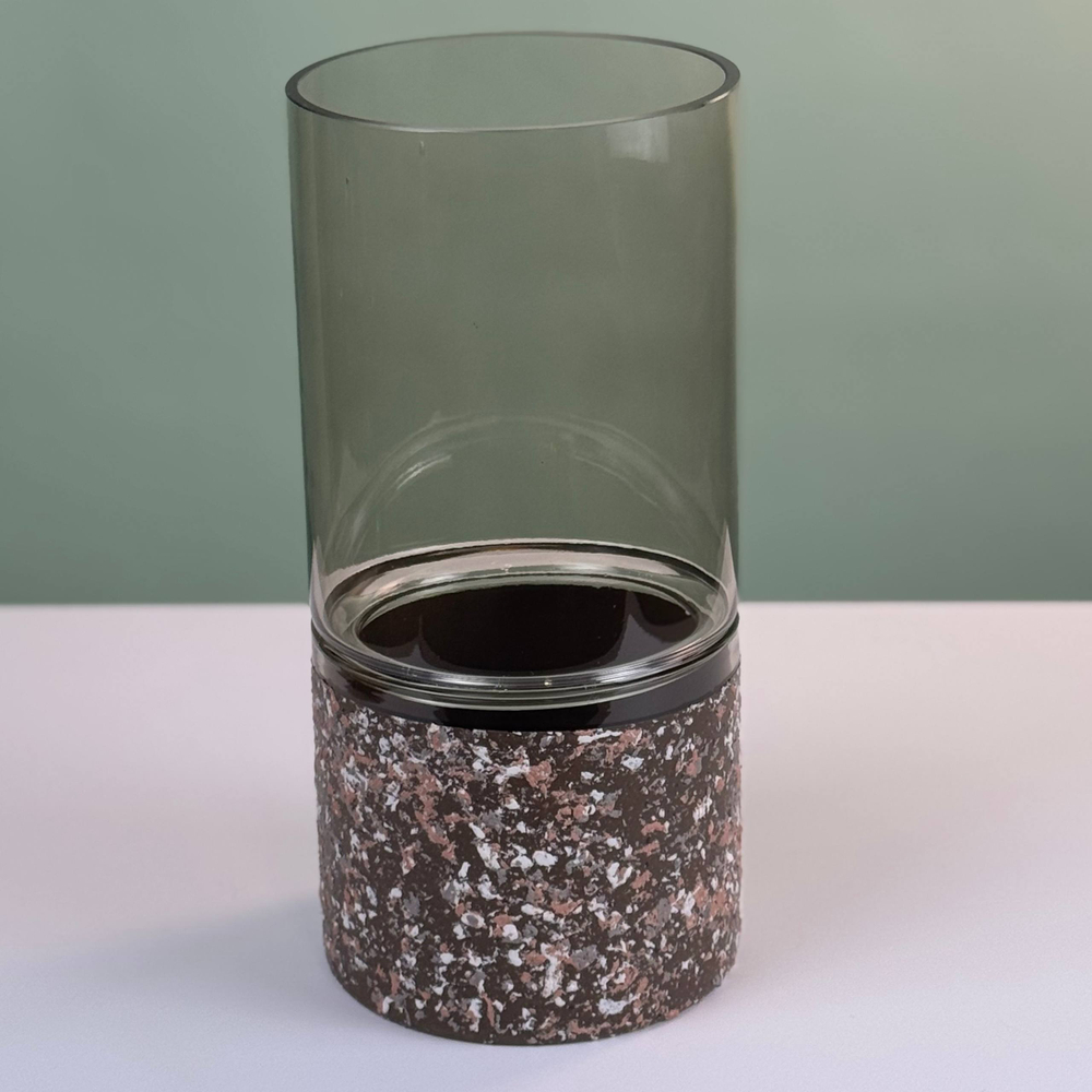 Ваза стеклянная (коричневая)