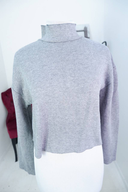 Джемпер свободного кроя, визуально 46 размер