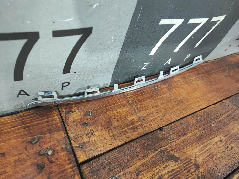 Молдинг переднего бампера Mercedes GLS (X167) 19-нв Б/У Оригинал A1678851106