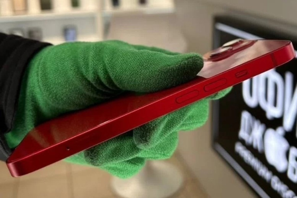 iPhone 13, 128 ГБ б/у