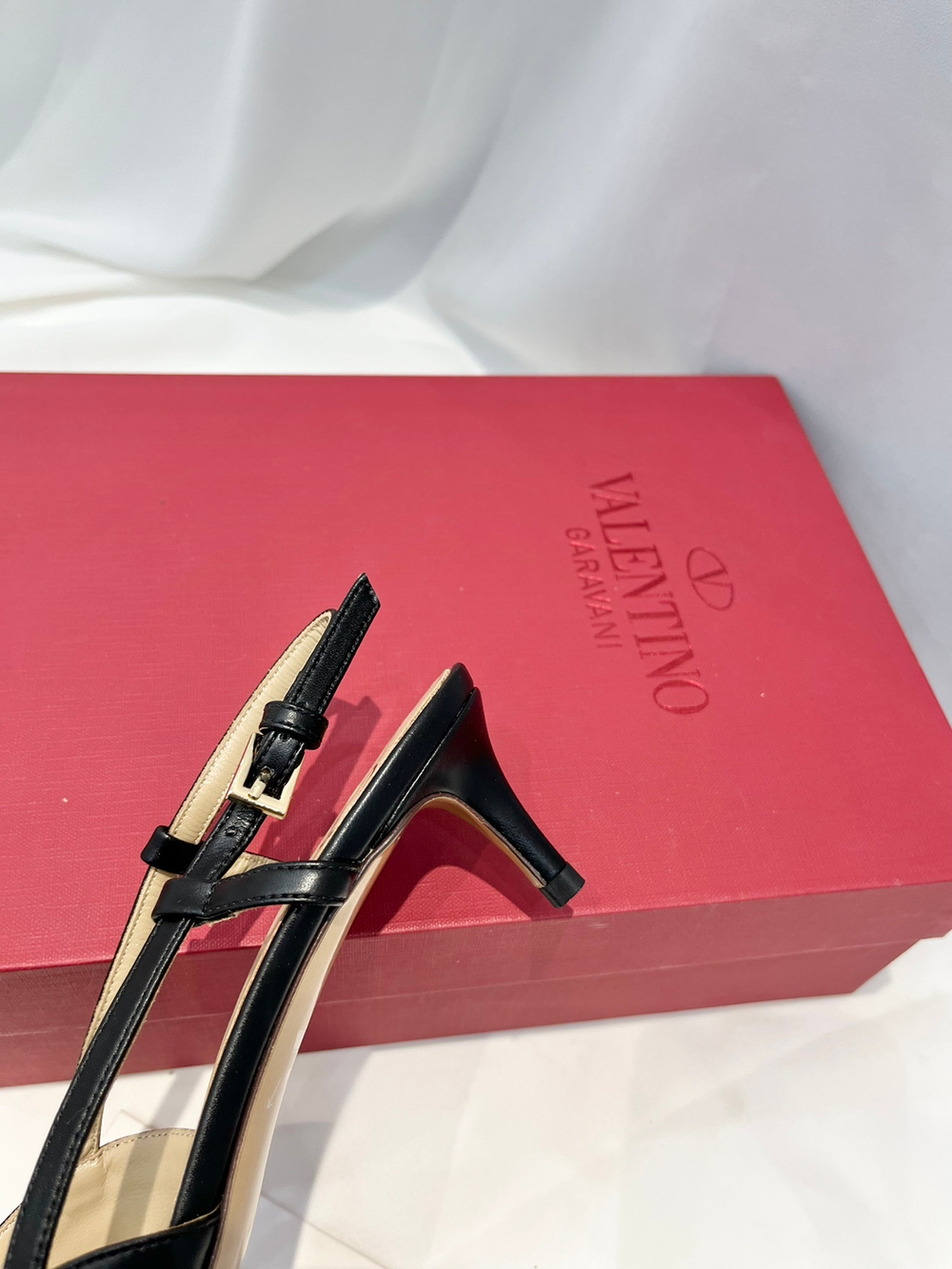 Valentino Vlogo Slingback Pump 4 cm