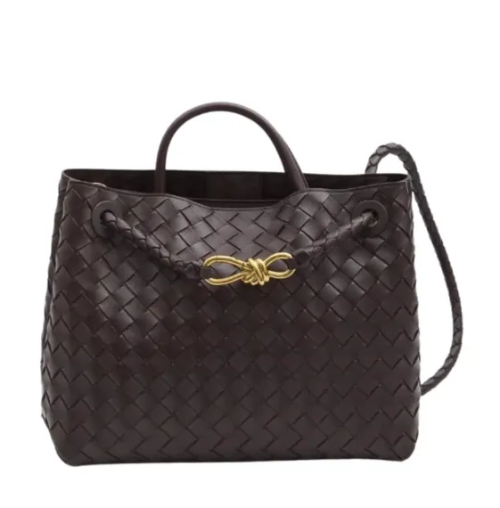 Сумка Bottega Veneta Andiamo из замши