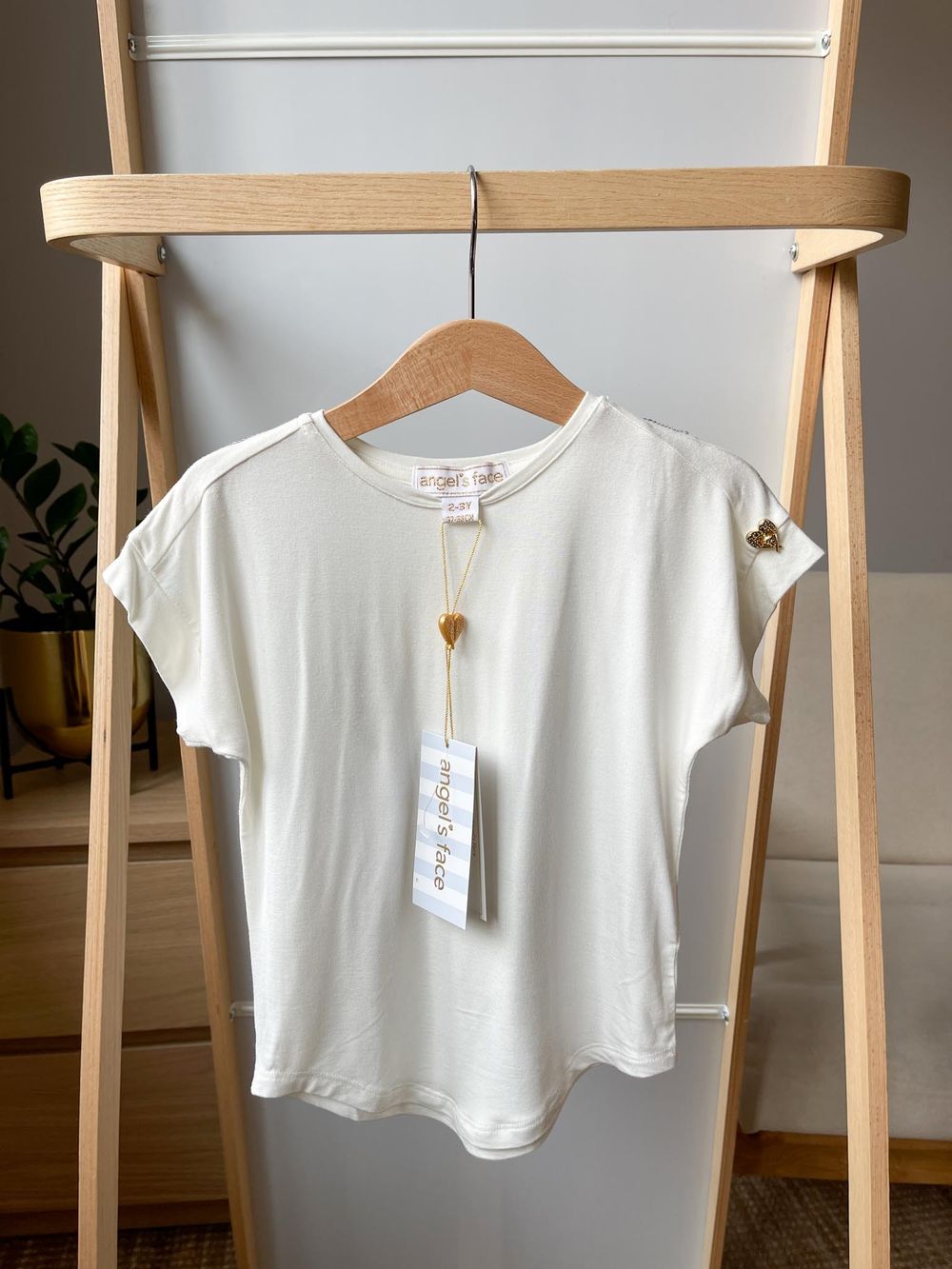 Новая футболка Angel's Face, 98