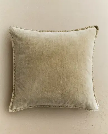 ZARA HOME БАРХАТНАЯ НАВОЛОЧКА ДЛЯ ДЕКОРАТИВНОЙ ПОДУШКИ, СВЕТЛО-БЕЖЕВЫЙ