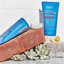 Kiehl's Ultra Facial Oil-Free Cleanser - освежающая очищающая пенка для нормальной и комбинированной кожи /   150  ml  / GTIN 3605975080865