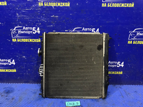 Радиатор двигателя MITSUBISHI LANCER 1994