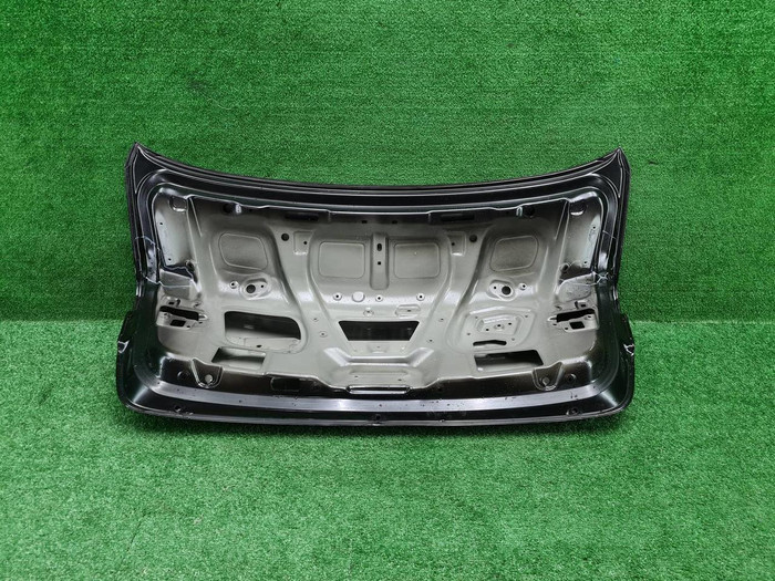 Крышка багажника Genesis G80 (2016-2020)