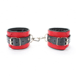 Красно-черная фиксация из перфорированной кожи (Цвет: красный с черным)