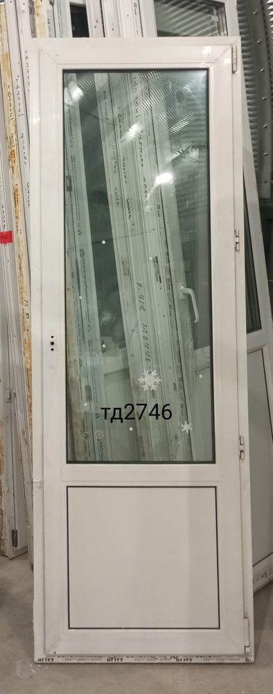 Дверь балконная пластиковая Б/У 210(в) х 73(ш)