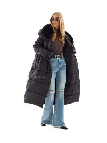 Длинный черный пуховик с мехом песца