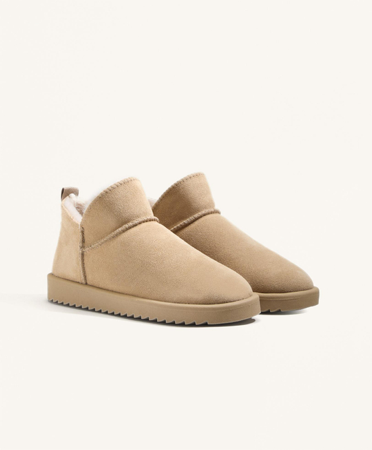 OYSHO Замшевые угги, песочный