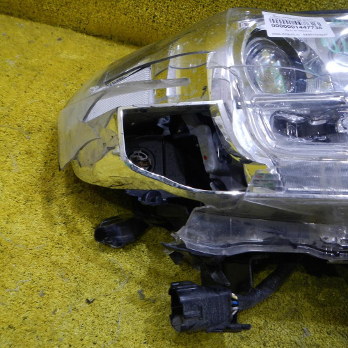 Ьитая Фара правая Land Cruiser 200 (15-21) LED