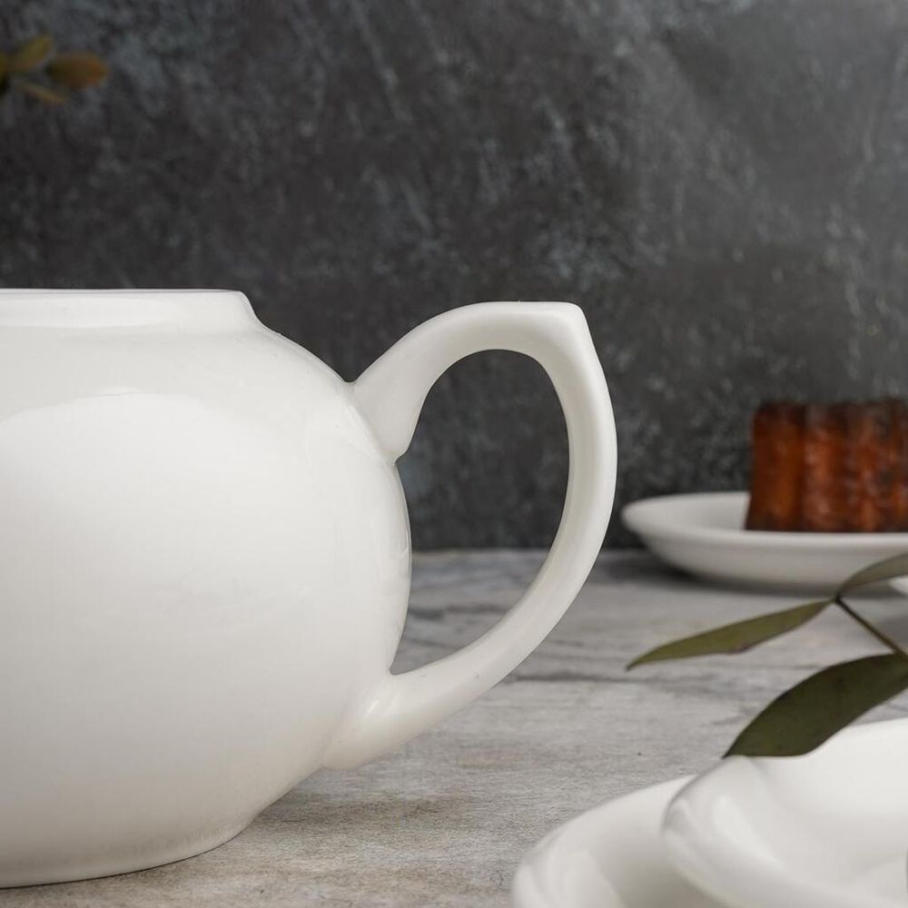 Чайник 670 мл d 14 см h8,5 см белый фарфор NEW P.L. Proff Cuisine [1]