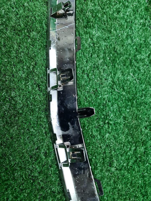 Накладка переднего бампера Geely Tugella (2019-нв)
