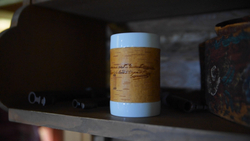 Кружка большая фарфоровая без ручки c берестой и с цитатами Лермонтова. Lermontov forever.