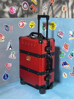 Дорожный чемодан Gucci