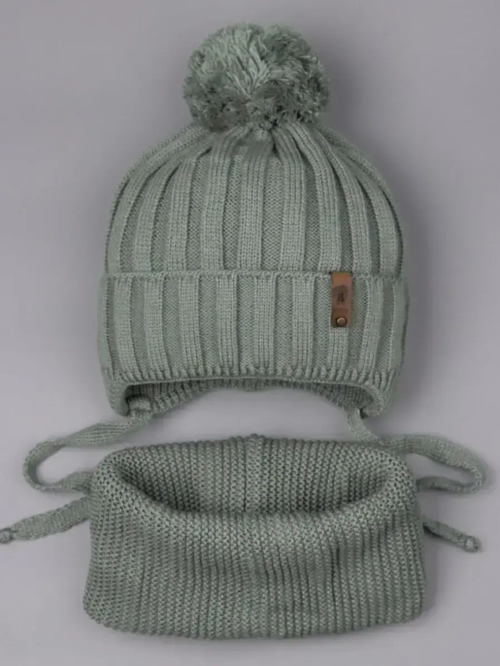 Шапка для мальчика со снудом осенняя