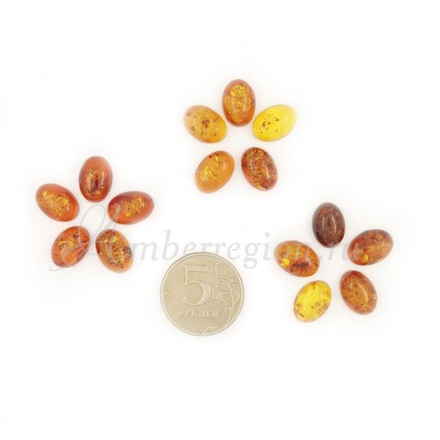 Янтарный кабошон