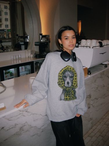 Толстовка утепленная с принтом собаки женская