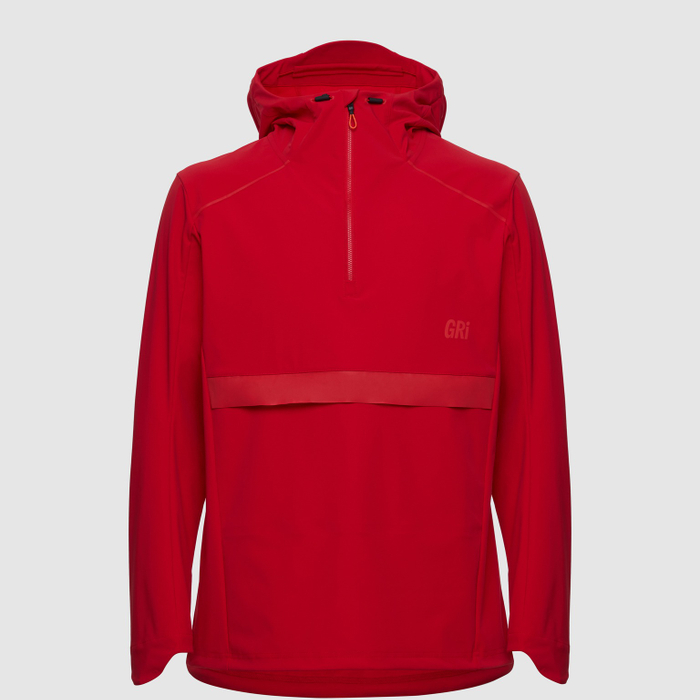 Куртки и жилеты