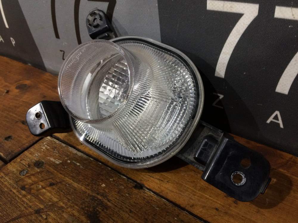 ПТФ передняя правая Kia Rio 4 (FB) 17-20 Б/У Оригинал 92208H0000