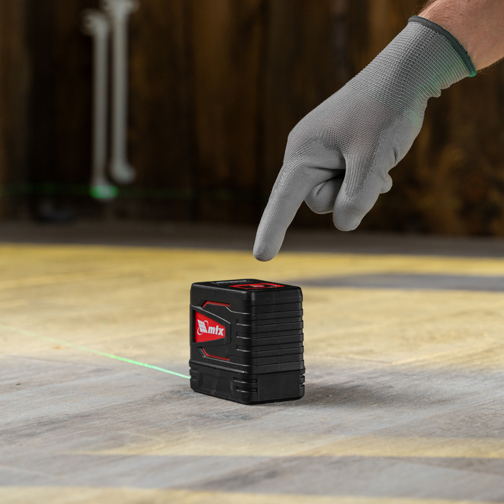 Лазерный уровень QBC GREEN Basic SET, 20 м, зеленый луч, батарейки, резьба 1/4" MTX