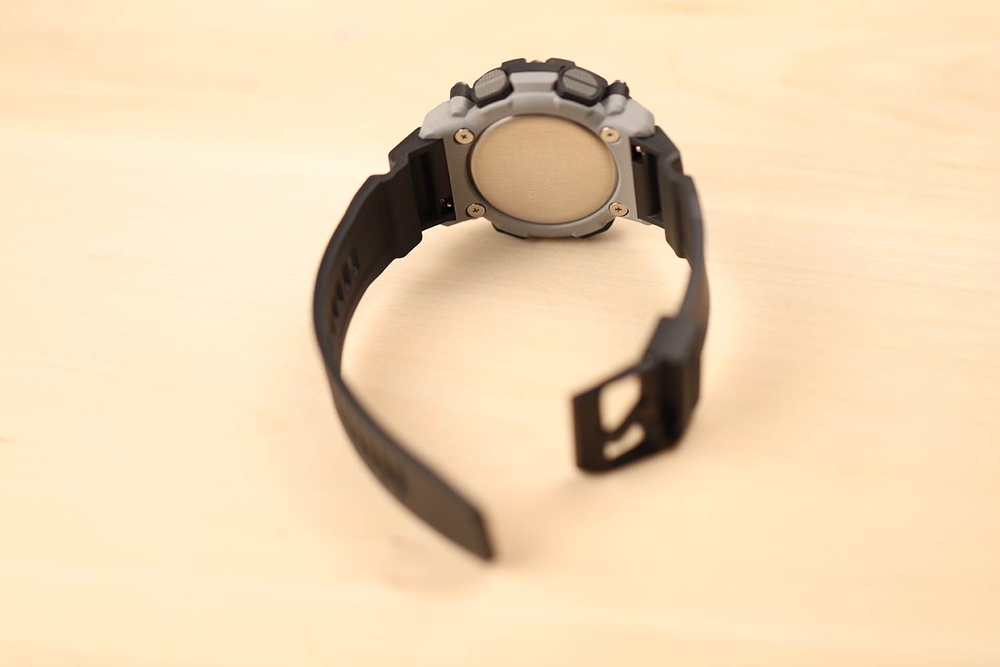 Часы Casio GA-2200M-1AER