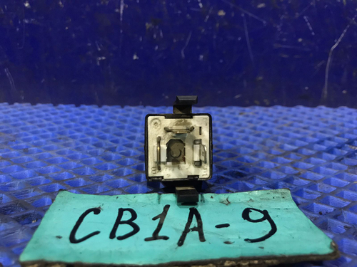 Реле поворотов MITSUBISHI LANCER 1994