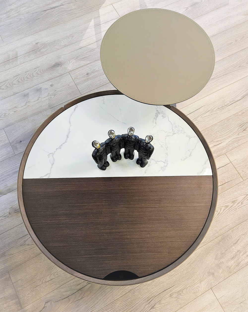 Статуэтка Figure decoration -Black