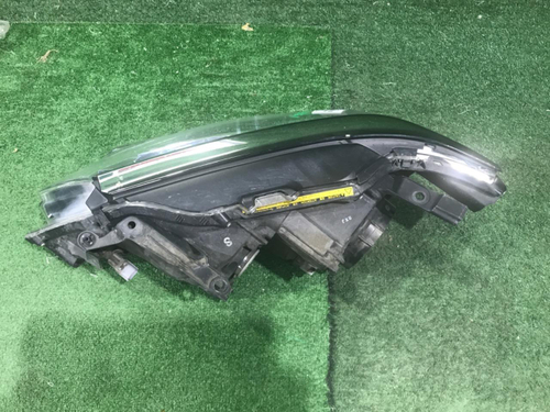 Фара правая Toyota Camry 7 XV50 (2014-2017) ксенон не адаптив