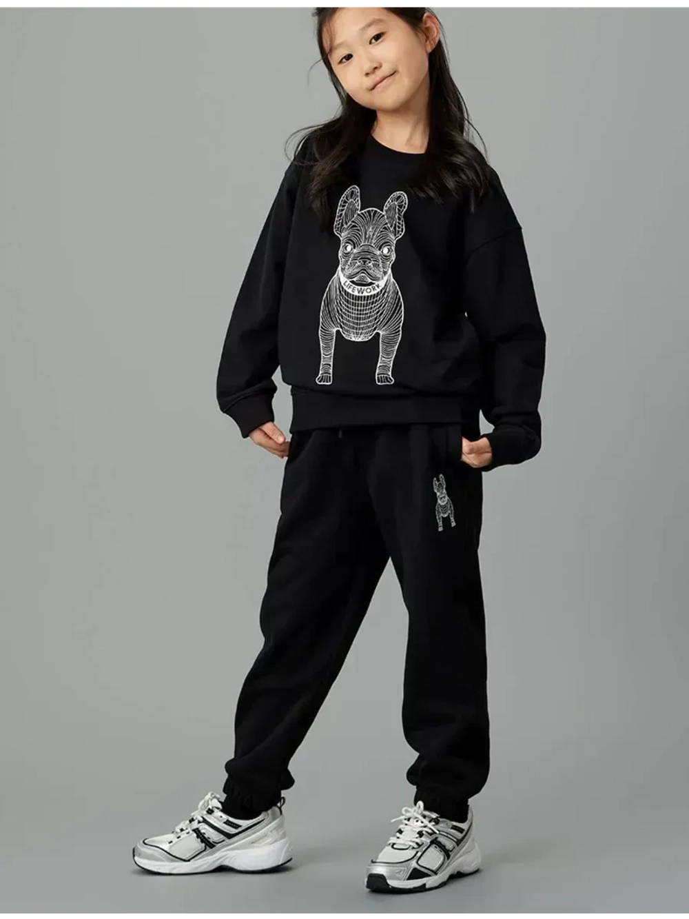 Свитшот с большим логотипом LADOK