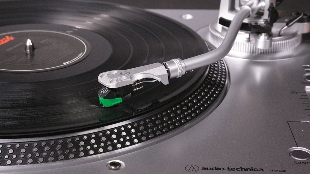 Проигрыватель винила AUDIO-TECHNICA AT-LP120XUSB-SV
