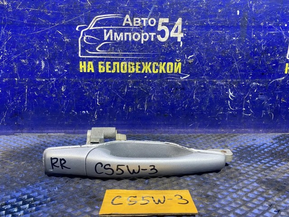 Ручка двери задней правой внешняя MITSUBISHI LANCER CEDIA 2000