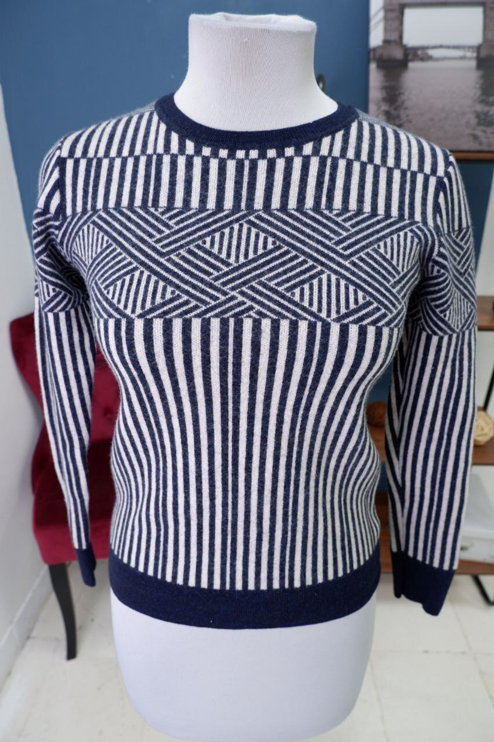 Джемпер шерстяной 42 размер