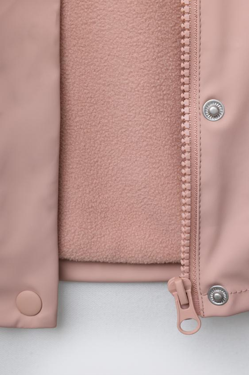 ZARA ПРОРЕЗИНЕННАЯ КУРТКА WATER REPELLENT, РОЗОВЫЙ