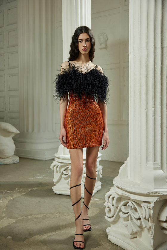 Платье мини из пайеток с бахромой