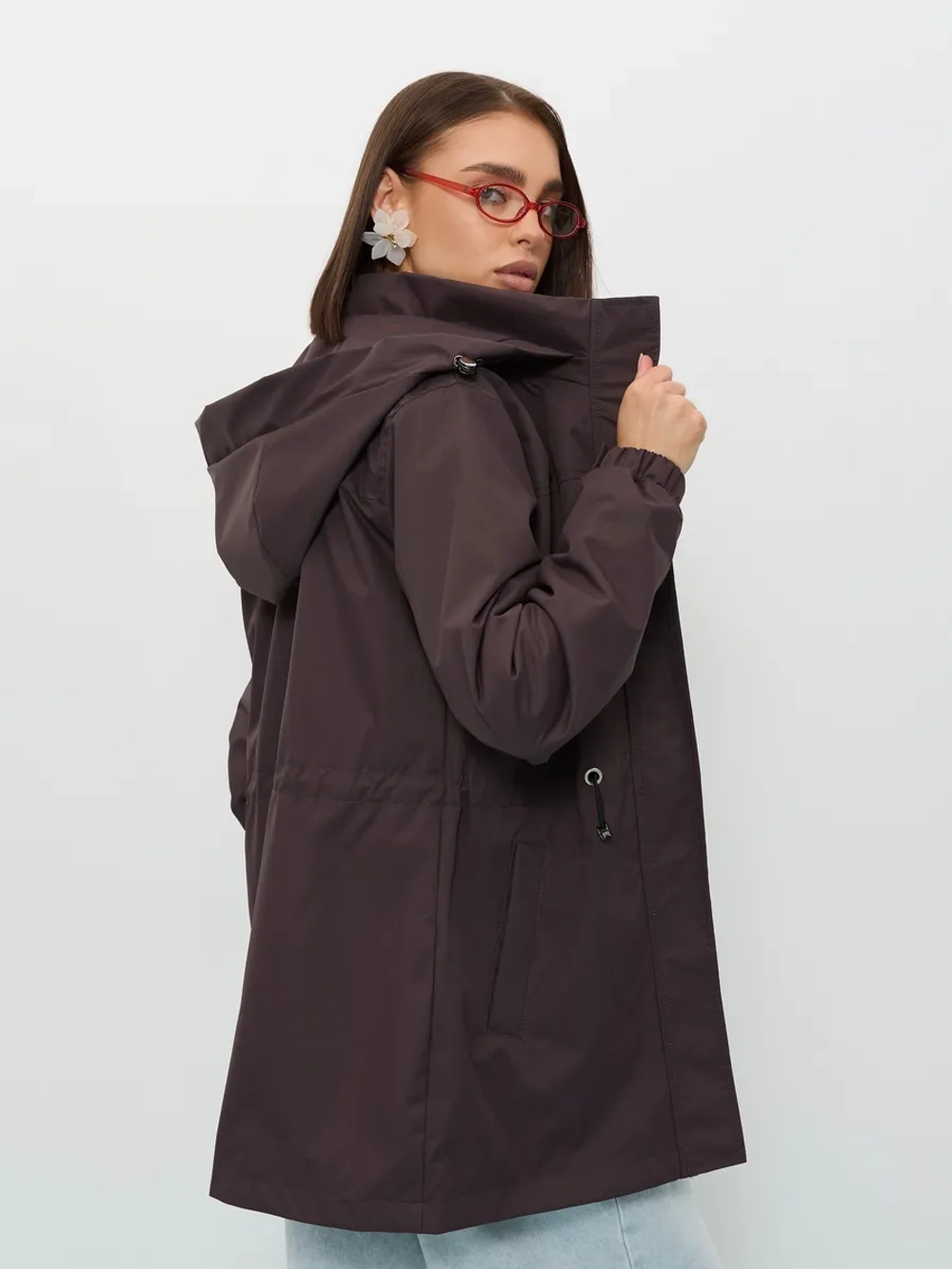 Ветровка с капюшоном удлиненная