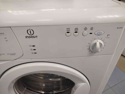 Стиральная машина Indesit WIUN 81 3,5 кг б/у