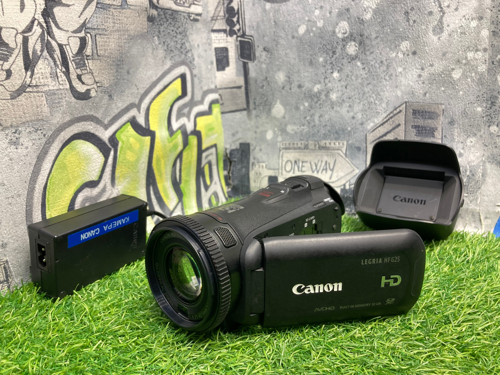 Canon Legria HF G25
