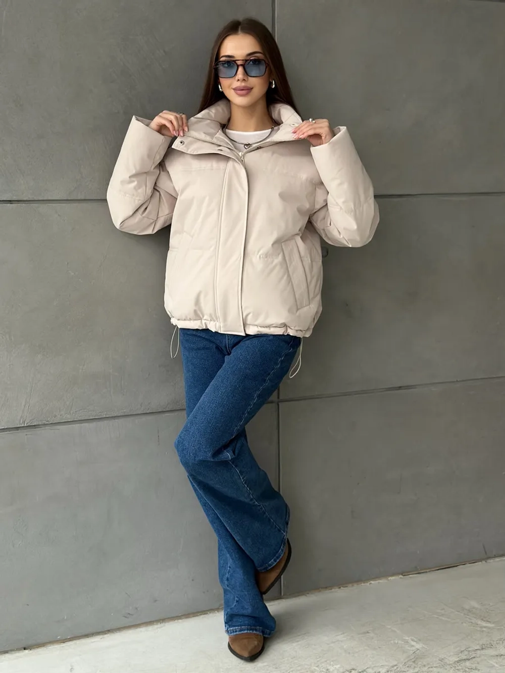 Куртка демисезонная короткая с капюшоном