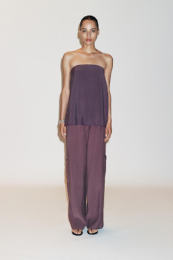 ZARA ТОП ИЗ СТРУЯЩЕЙСЯ ТКАНИ БЕЗ БРЕТЕЛЕЙ, ЛИЛОВЫЙ