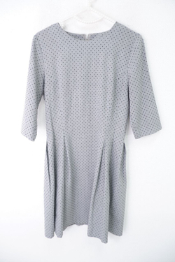 Платье Reserved в мелкий горох 44 размер