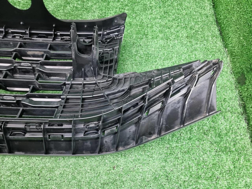 Решетка радиатора VW Teramont (2021-2023)