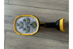 Фонарь DEWALT 18 В XR 1000 люмен, без/бат и ЗУ DCL043