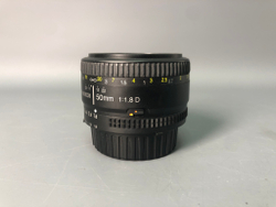 Nikon 50mm f/1.8D AF Nikkor.