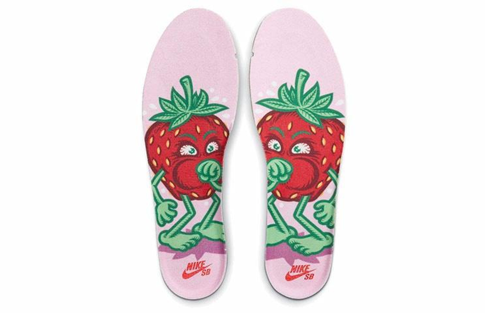Кроссовки Nike Dunk Sb Pro Qs "Strawberry Cough"